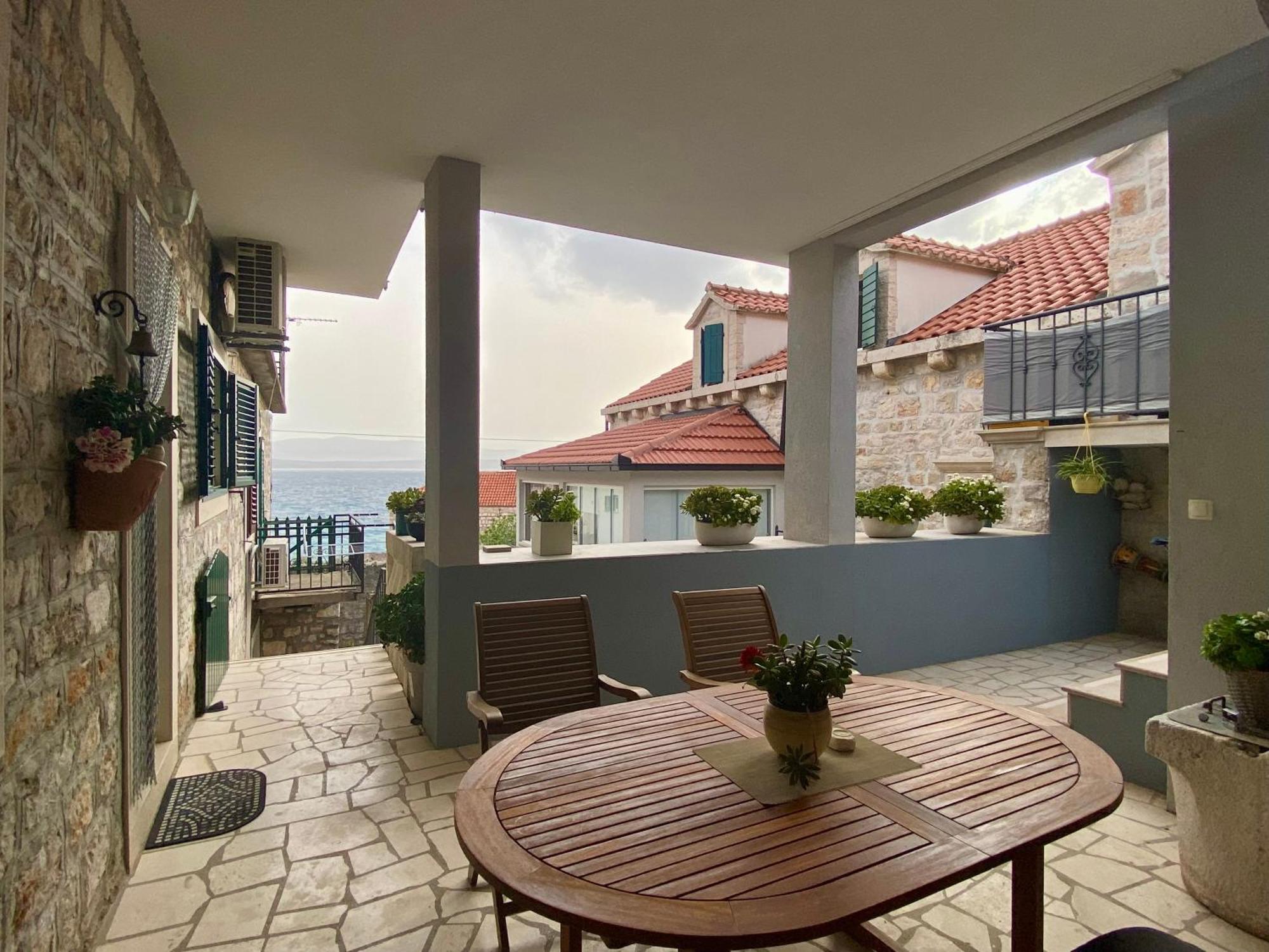 Apartment Simon - Old Stone Charm, Central Bol Life Dış mekan fotoğraf